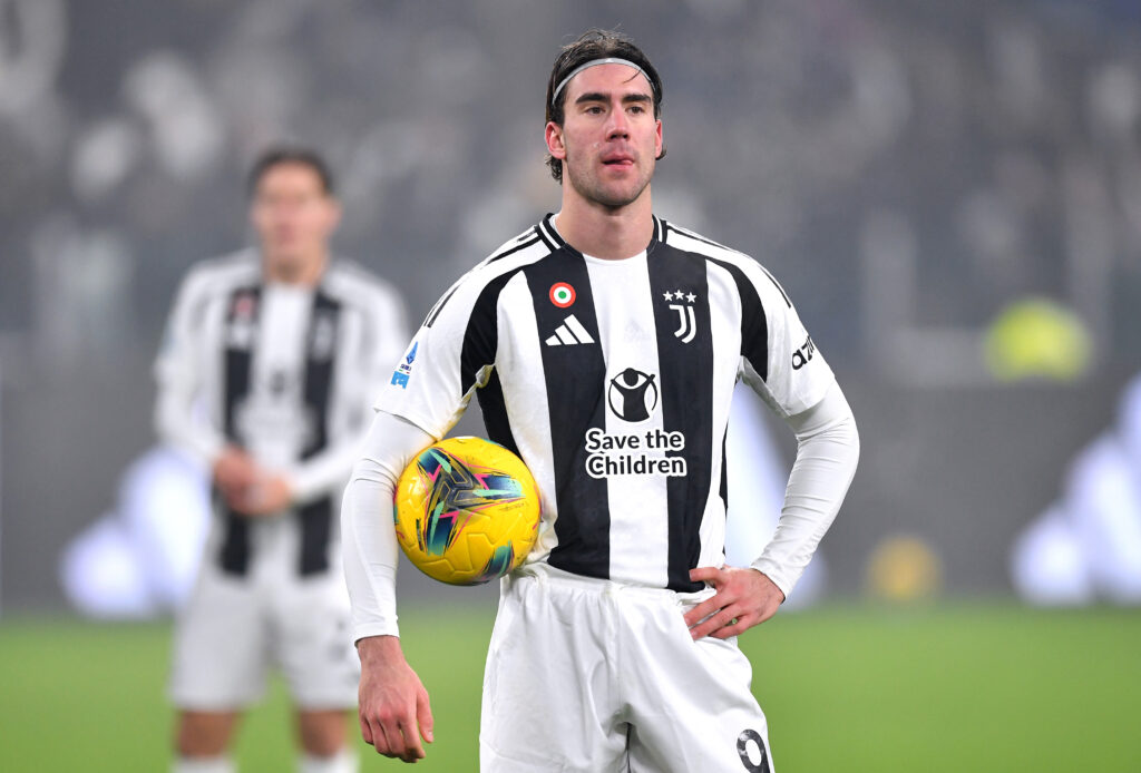 Ancora panchina per Vlahović, Fàbregas lancia Smolčić: le probabili formazioni di Como-Juventus