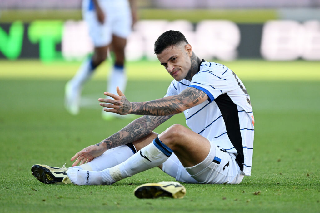 Atalanta, ansia per l’infortunio di Scamacca: si teme un lungo stop