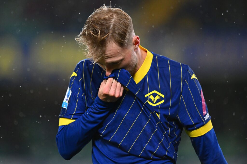 Verona, le condizioni e i tempi di recupero di Tengstedt: il commento di Zanetti