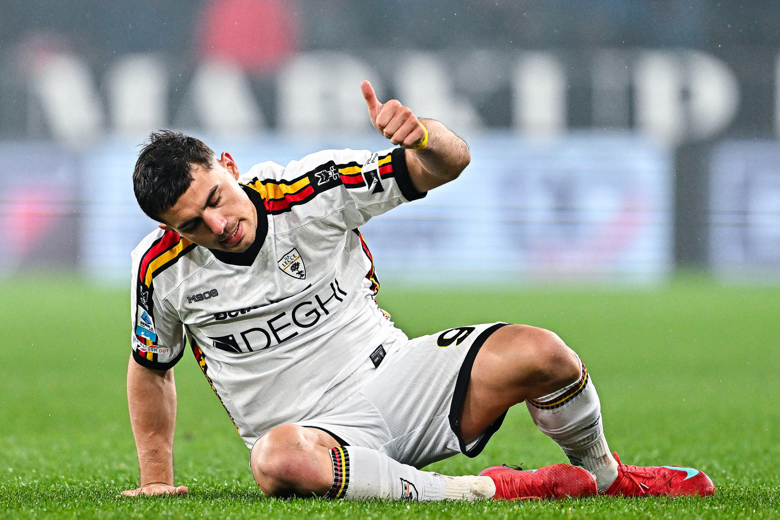 Lecce, sospiro di sollievo per Krstovic: escluse lesioni