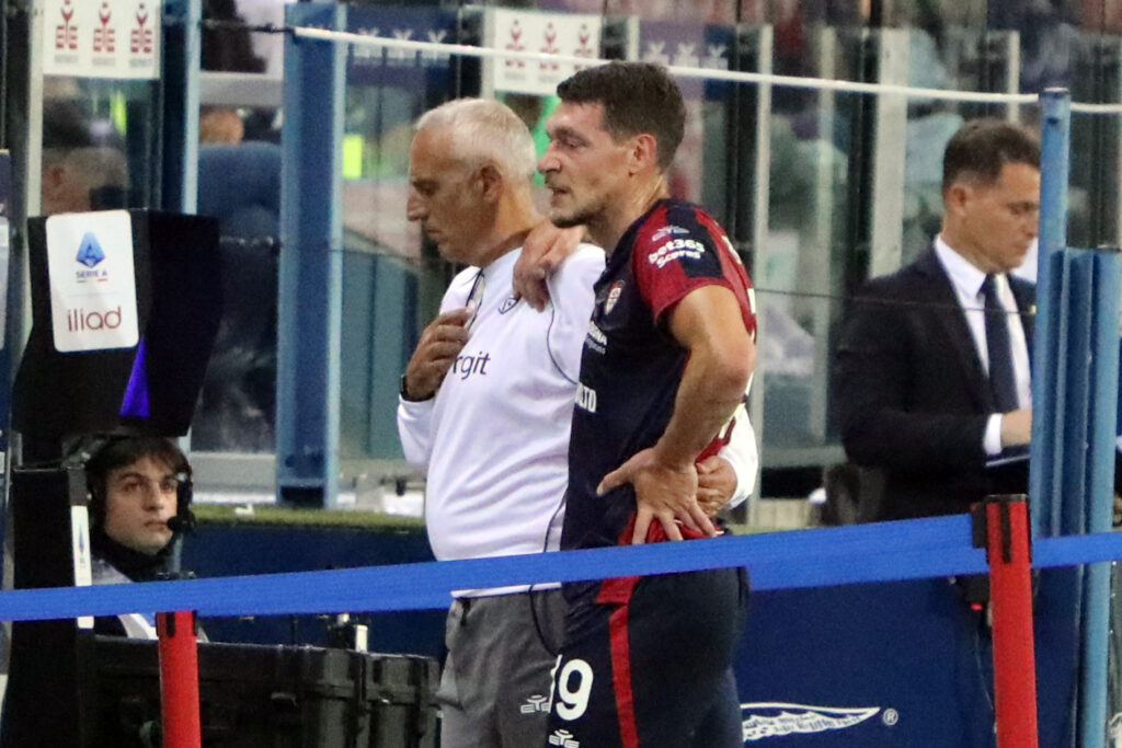 Cagliari, bruttissime notizie: lesione al crociato per Belotti!