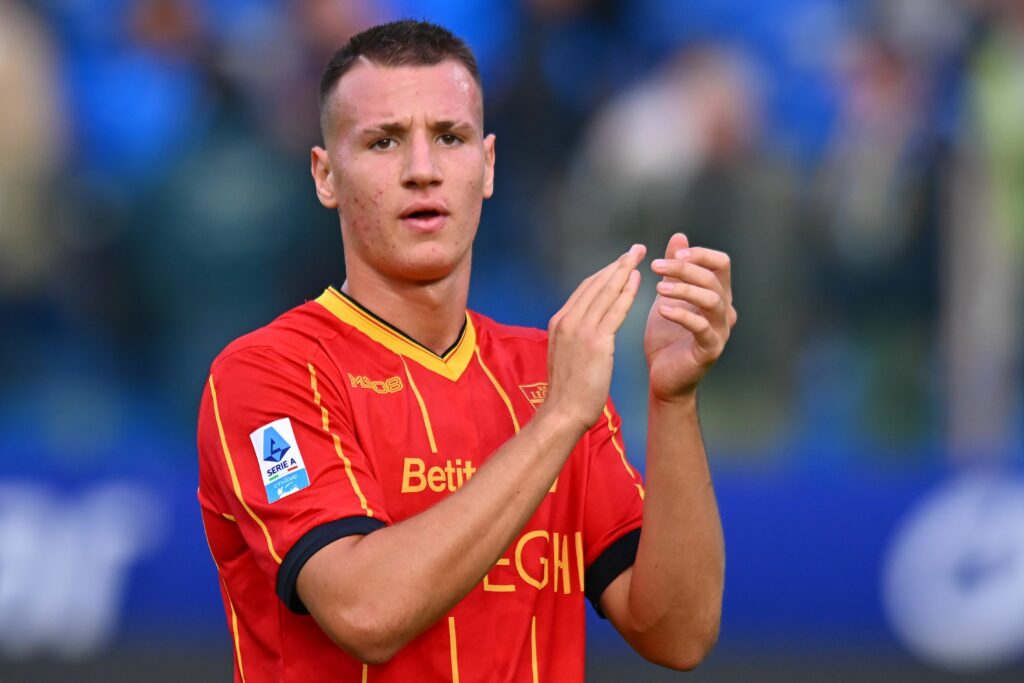 Torna Romagnoli, Camarda dal 1′: le probabili formazioni di Lazio-Lecce