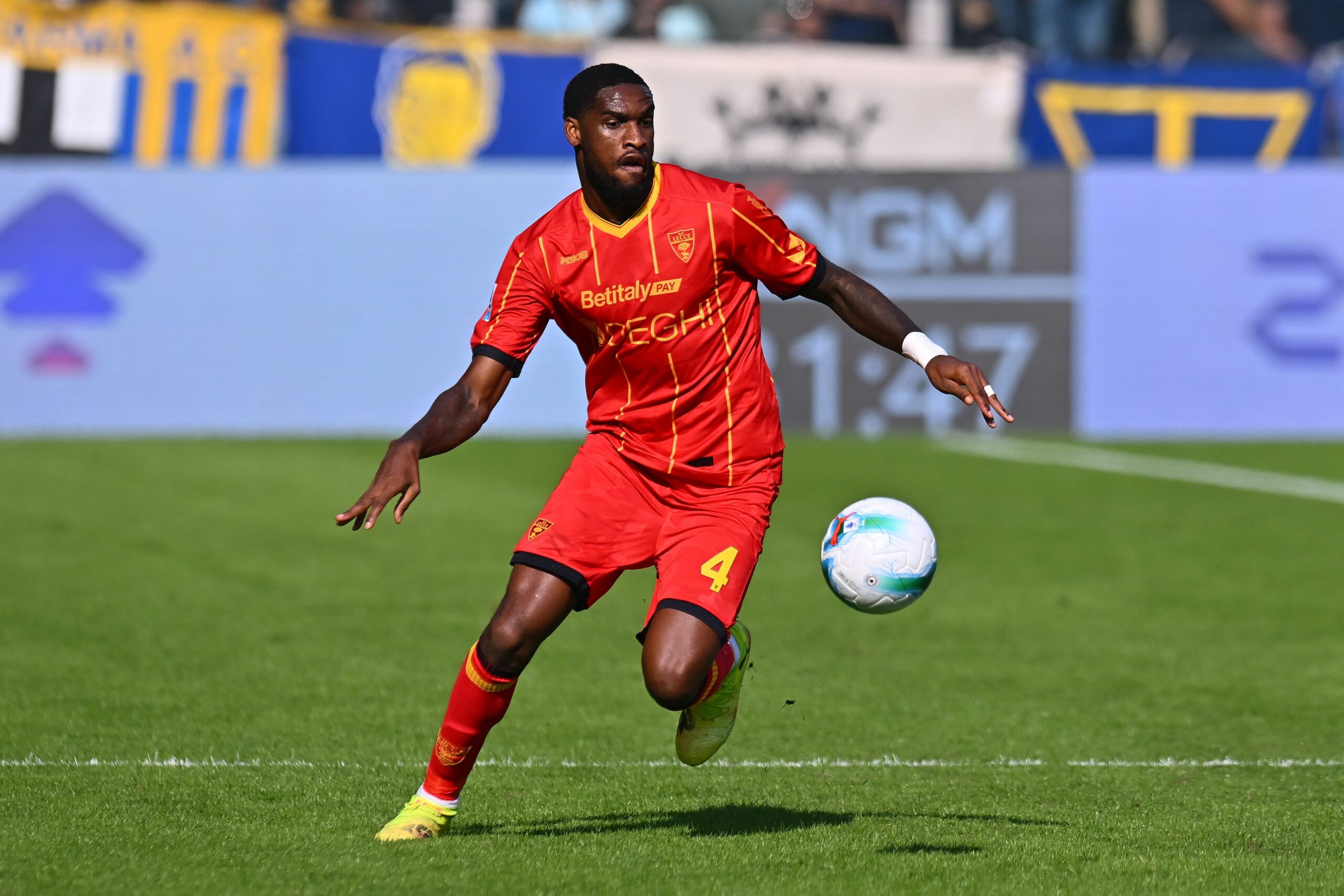 Lecce, infortunio al ginocchio per Gaspar: out contro l'Inter!